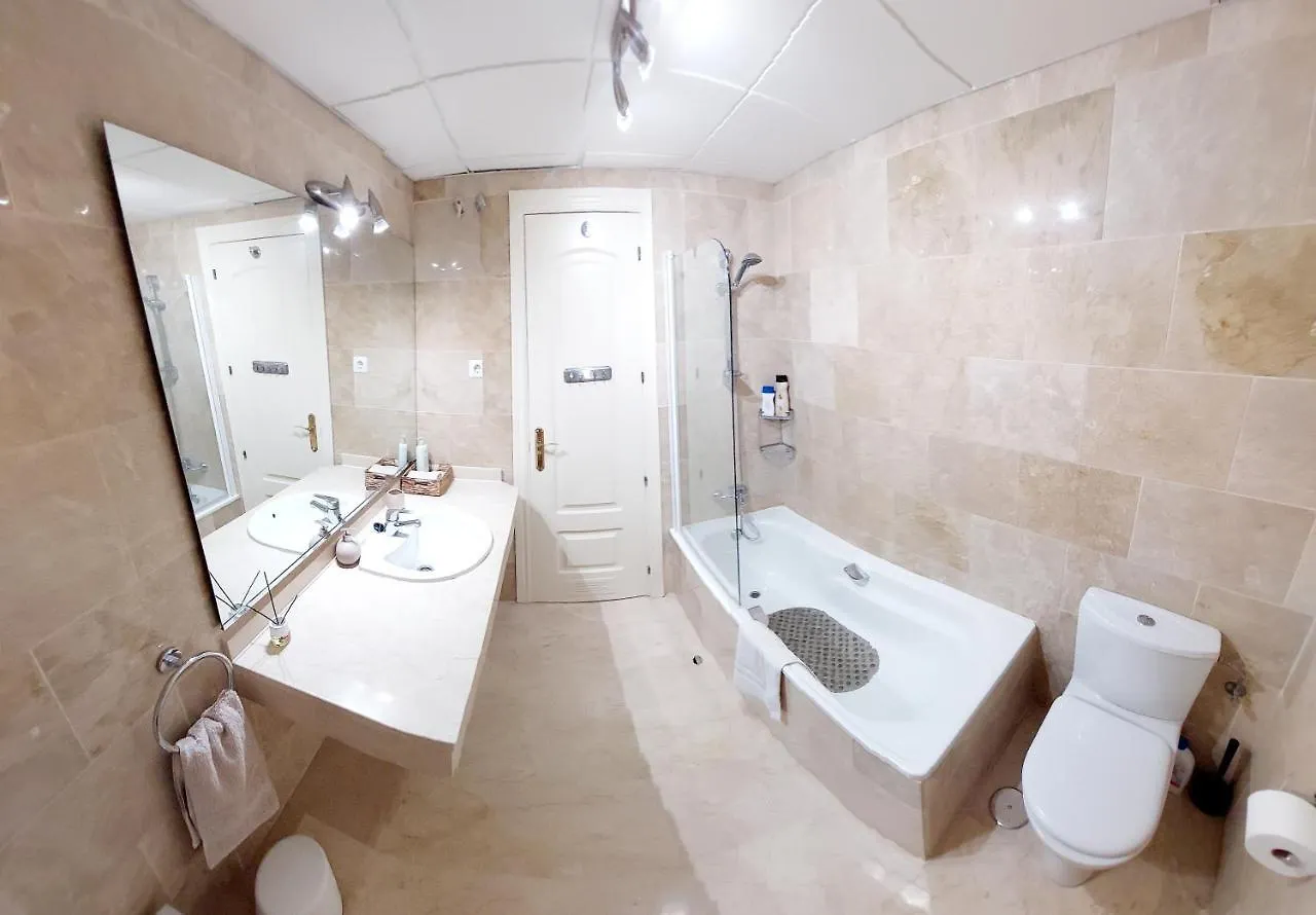 Luxurious Apartment 2 Bedroom 2 Bathroom Near Beach Μάλαγα 0*,  Ισπανία